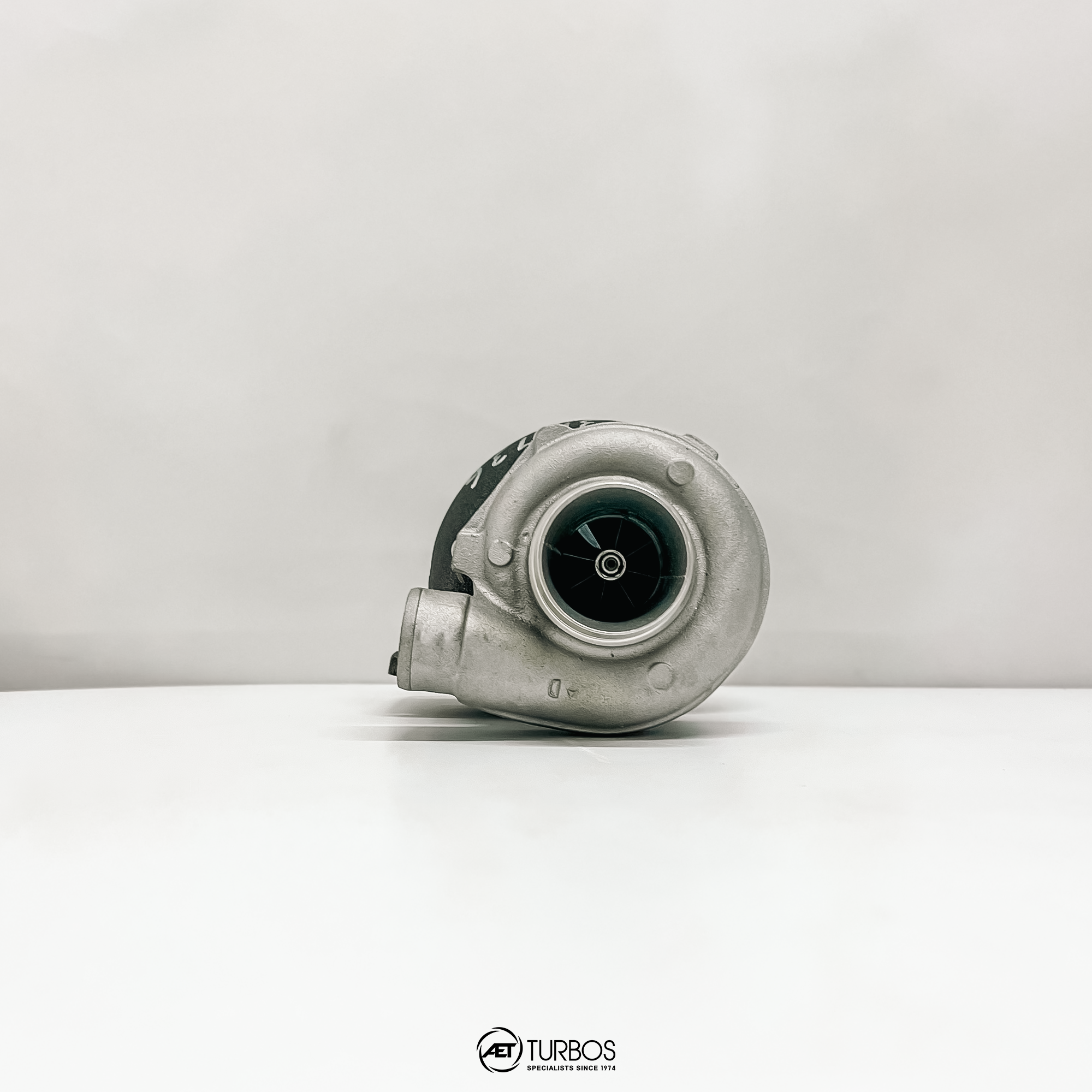 T04B37 J.I Case Turbo